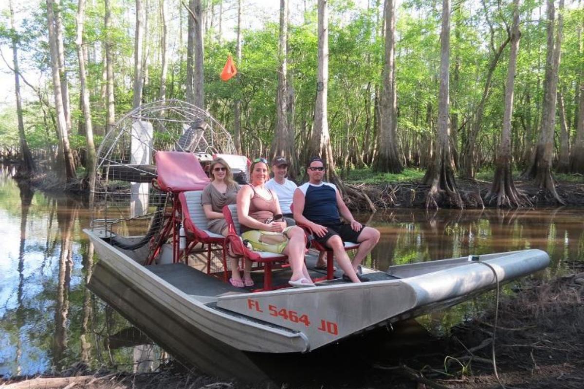 Four Advantages of Choosing to Spend Your Day on an Airboat Ride